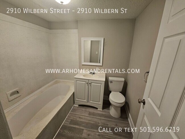 Building Photo - 2910 Wilbern Rd