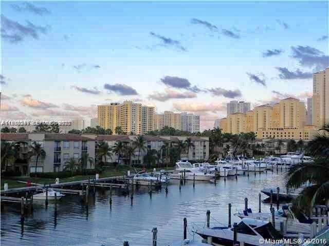 Building Photo - 3029 NE 188th St