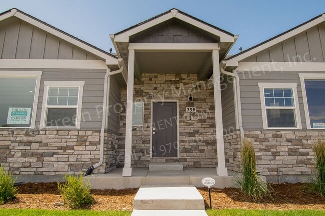 Building Photo - 298 E Chestnut St