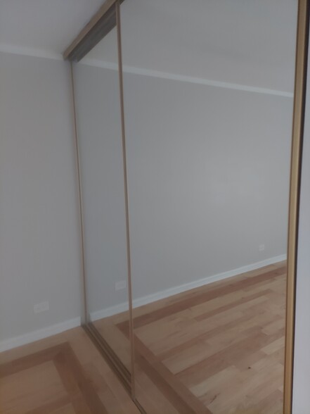 Building Photo - 1405 E Central Rd