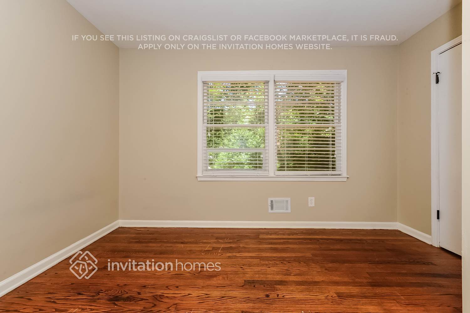 Building Photo - 2725 Rollingwood Ln SE