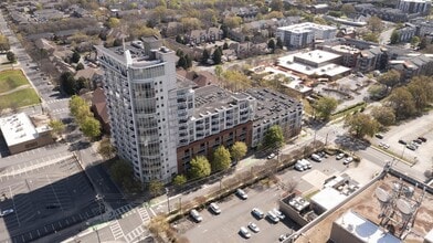 Building Photo - 525 E 6th St