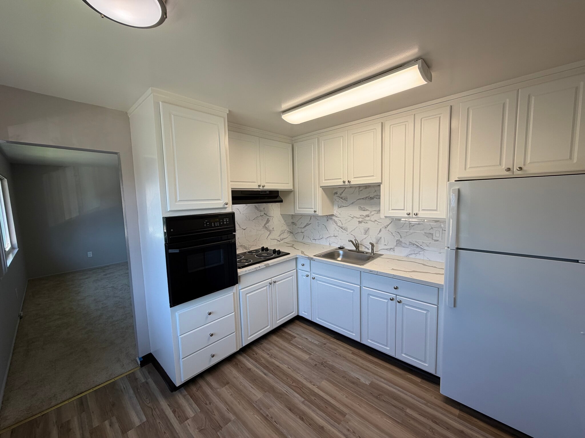 Building Photo - 2070 Latham St