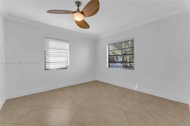 Building Photo - 5208 NE 5th Ave