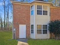 Building Photo - 5539 Pineridge Ct