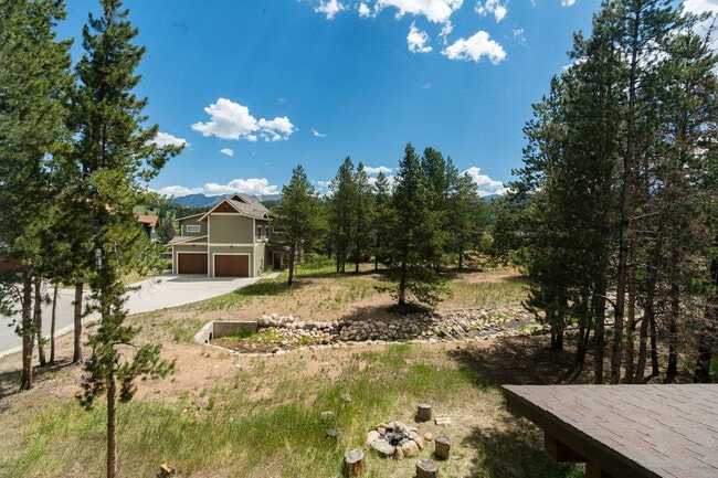 Building Photo - 278 Mountain Willow Dr