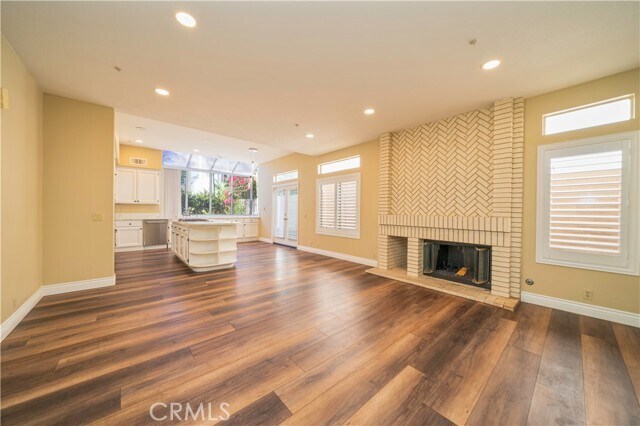 Building Photo - 9531 Montanza Way