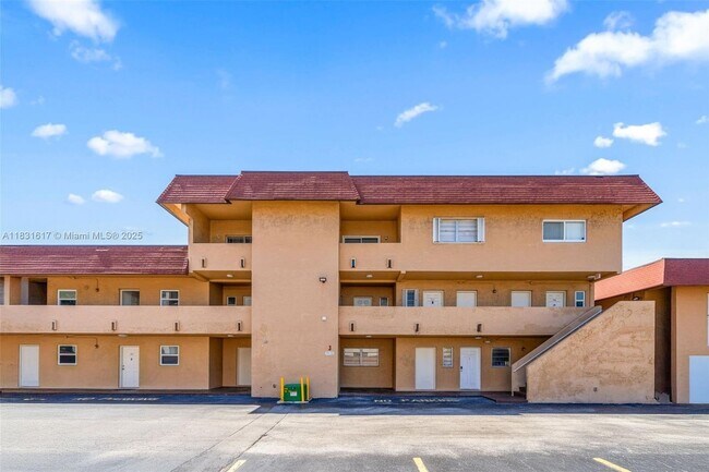 Building Photo - 9952 SW 88th St