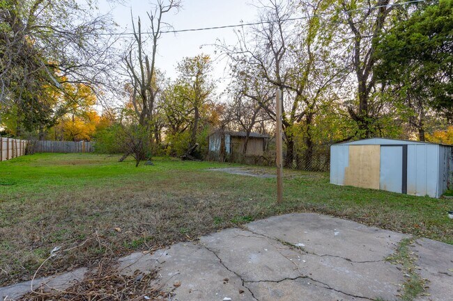 Building Photo - 4 Bedroom Rent to Own Home Available!