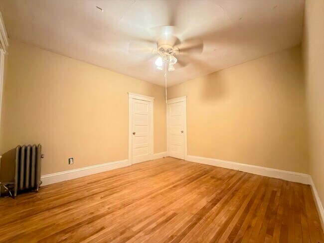 Building Photo - 90 Vernon St