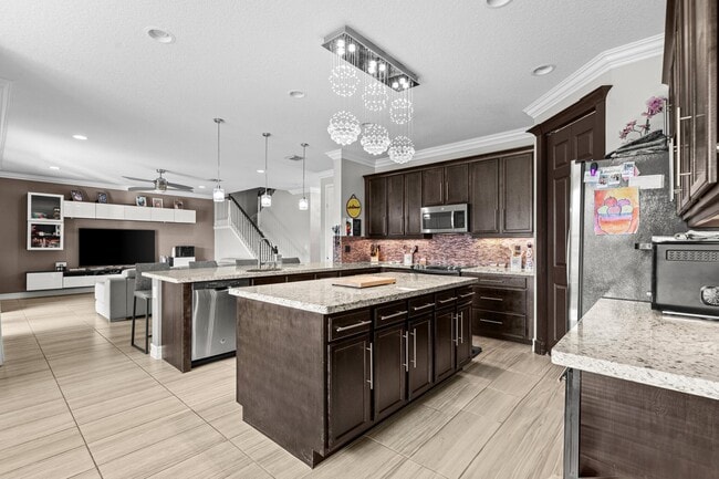 Building Photo - 14543 White Jade Terrace