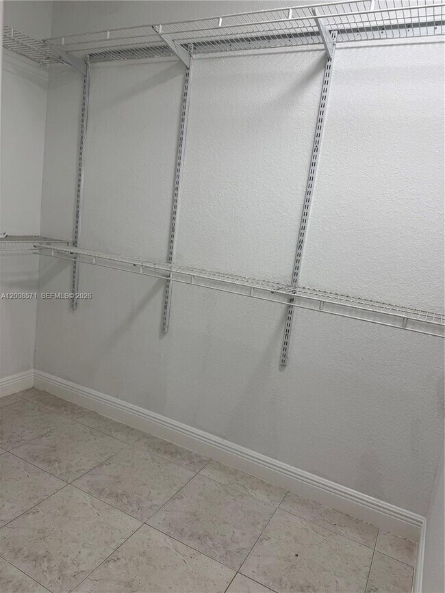 Building Photo - 3080 Bird Ave