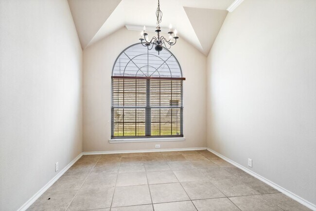 Building Photo - 908 Rimrock Trail