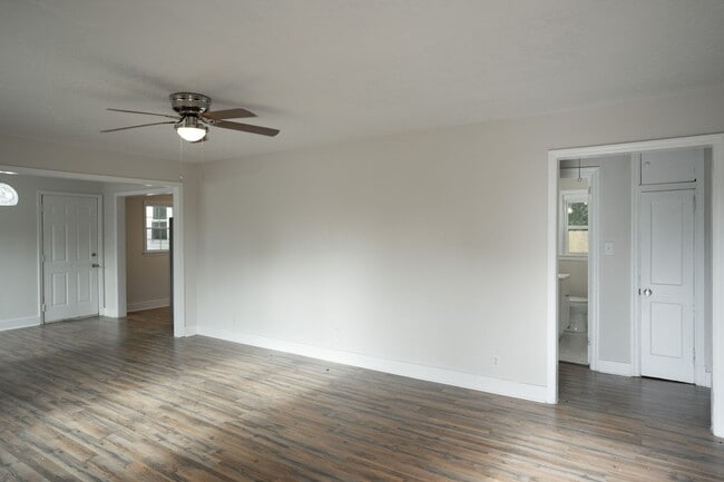 Building Photo - 2001 Hiram Rd