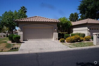 Building Photo - 9753 E Holiday Way