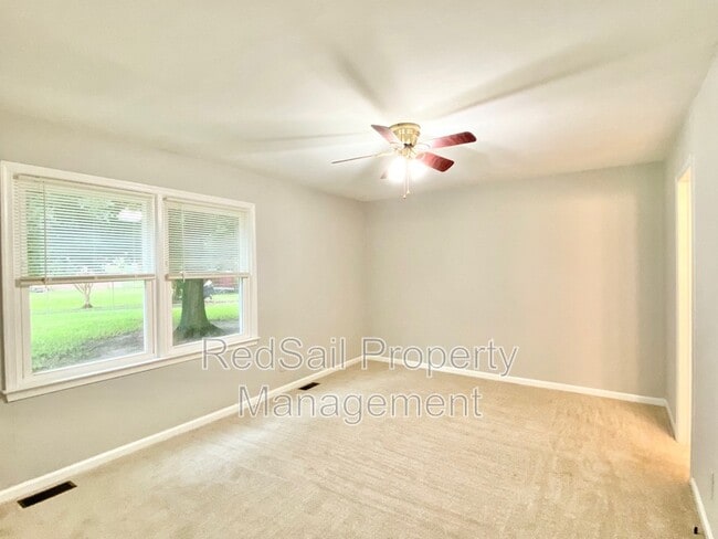 Building Photo - 3809 Ludgate Dr