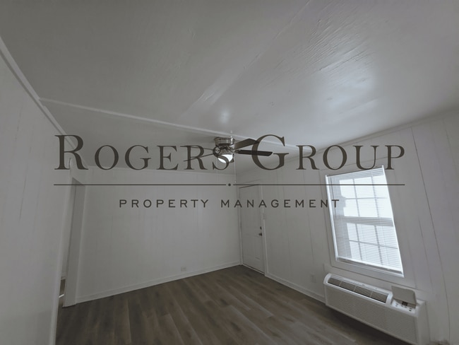 Building Photo - 980 Burr St