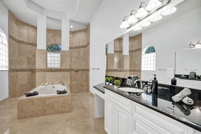 Building Photo - 13751 Pine Meadow Ct