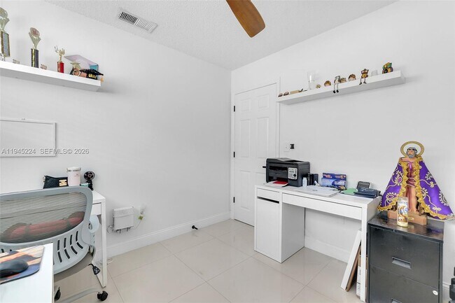 Building Photo - 3172 W 79th Pl