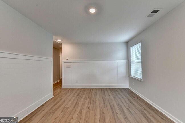 Building Photo - 175 Grey Falcon Ave