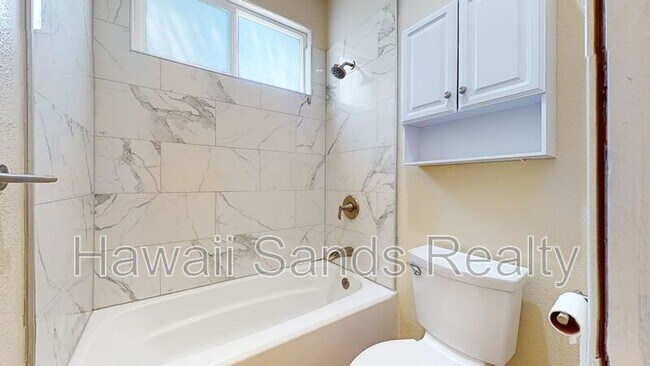 Building Photo - 91-1017-1017 Wahinoho St