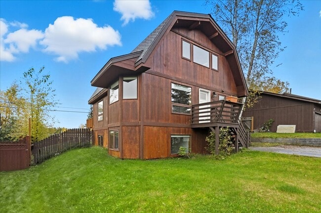 Primary Photo - 8400 E 20th Ave
