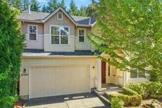 Building Photo - Beautiful 5 Bed, 3 Bath Rental Home in Bet...