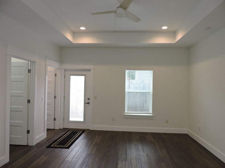 Building Photo - 12610 Erin Lea Ln