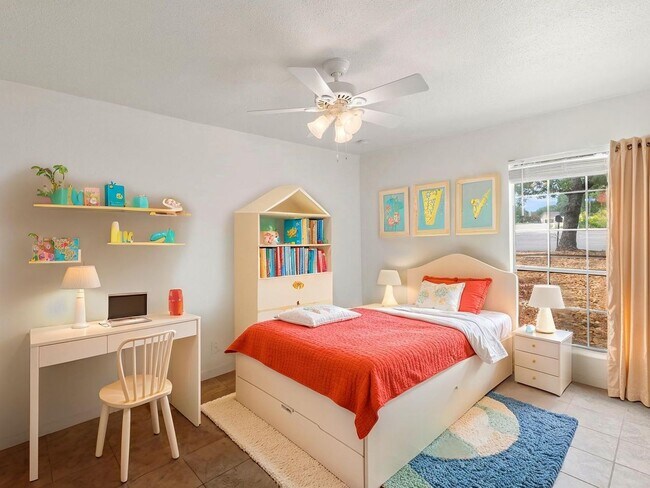 Building Photo - Move-In Ready Contemporary Gem on Treed Co...