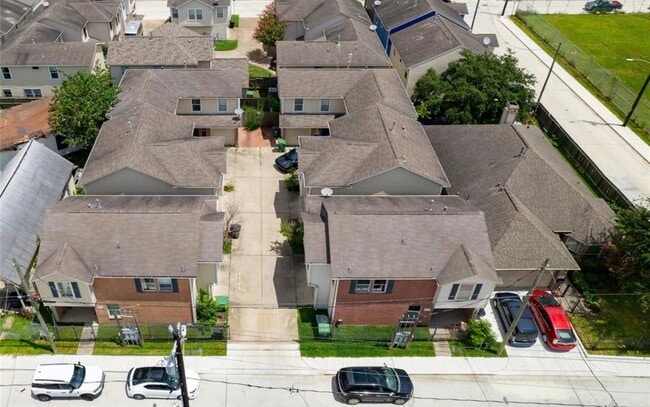 Building Photo - 1510 Robin St