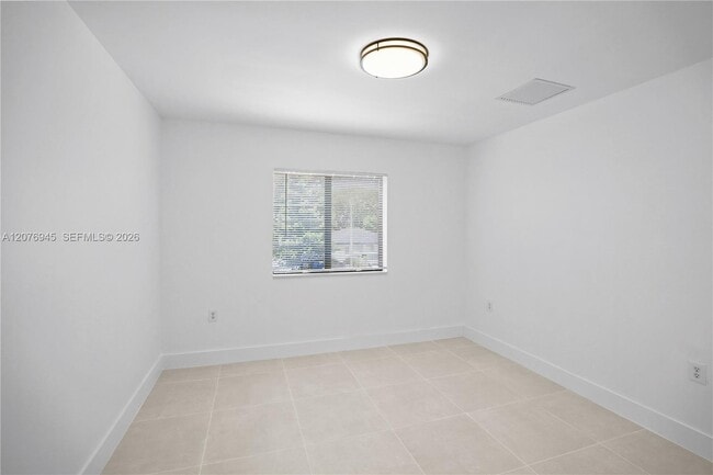 Building Photo - 5819 NW 30th Ave