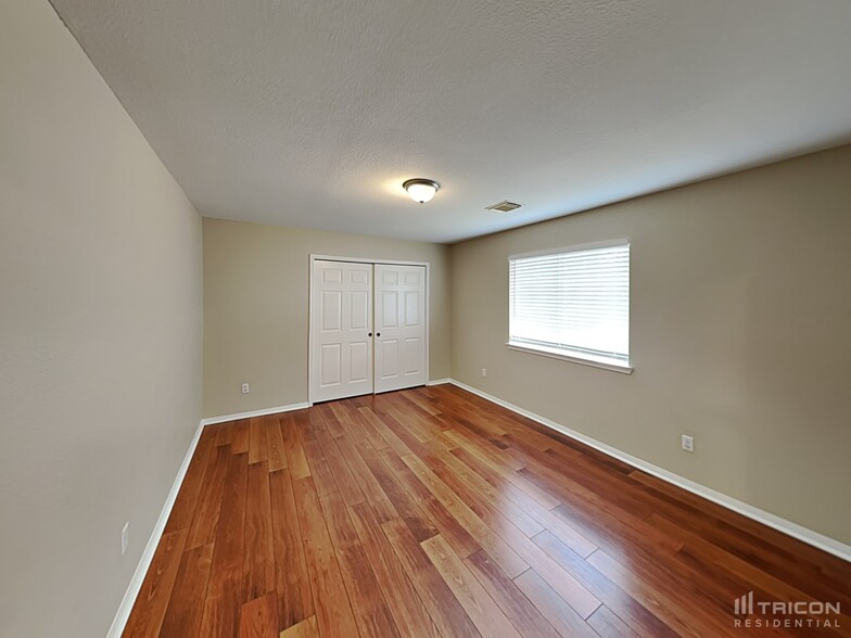 Building Photo - 7719 Trophy Pl Dr