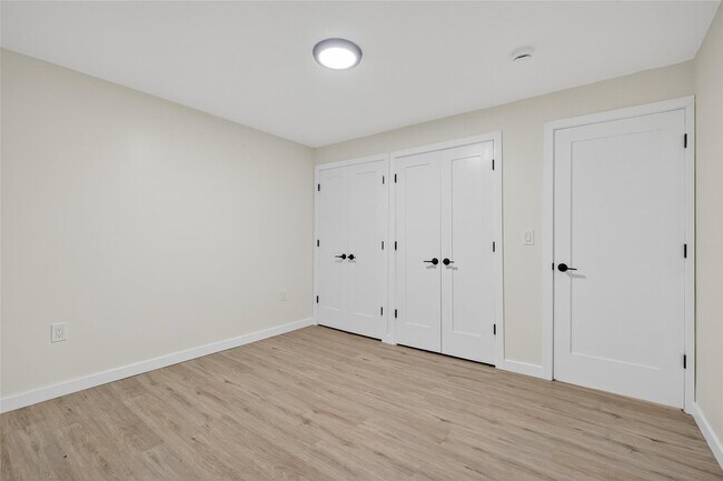 Building Photo - 46 Peddler Hill Rd