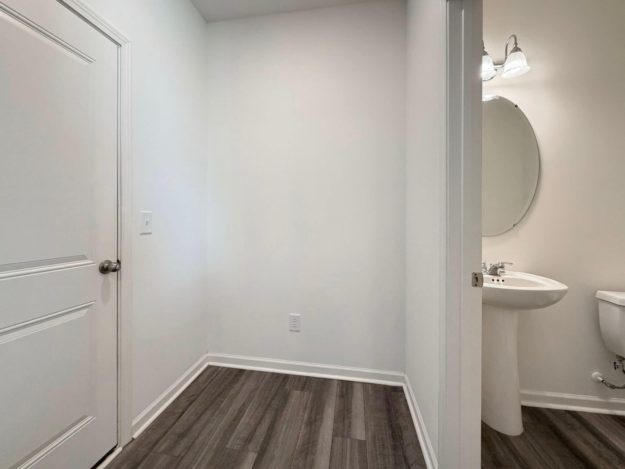 Building Photo - 937 Berkeley Glen Rd