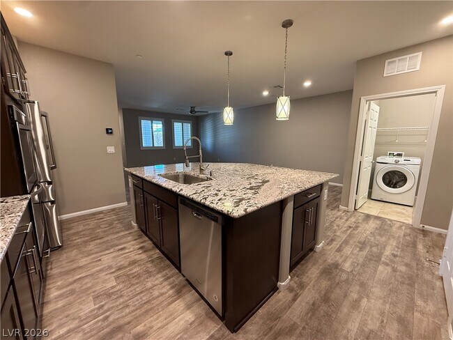 Building Photo - 3197 Arco Ave