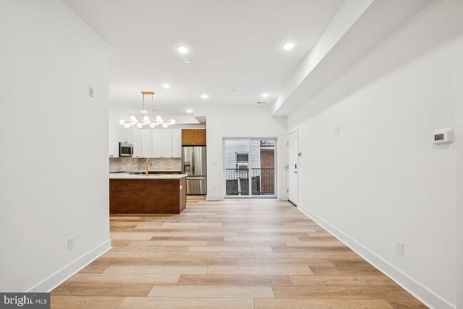 Building Photo - 5034 Florence Ave