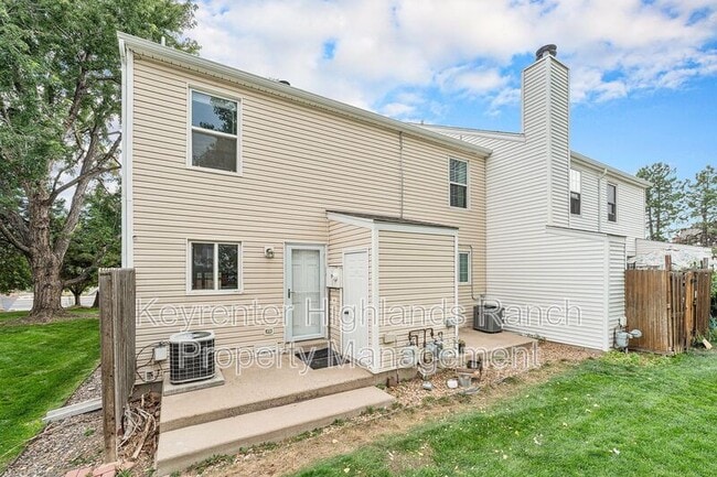 Building Photo - 3121 S Estes St