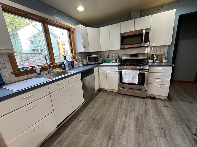 Building Photo - 229 Chapel St