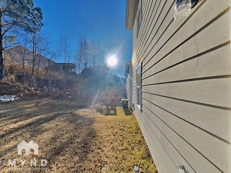 Building Photo - 418 Jada Ln