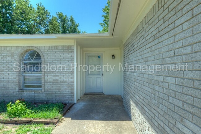 Building Photo - For Lease | Sand Springs | Available Now!