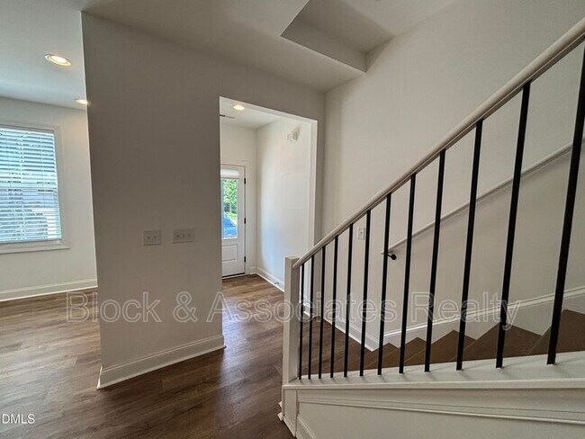 Building Photo - 5710 Parker Pnes Ct