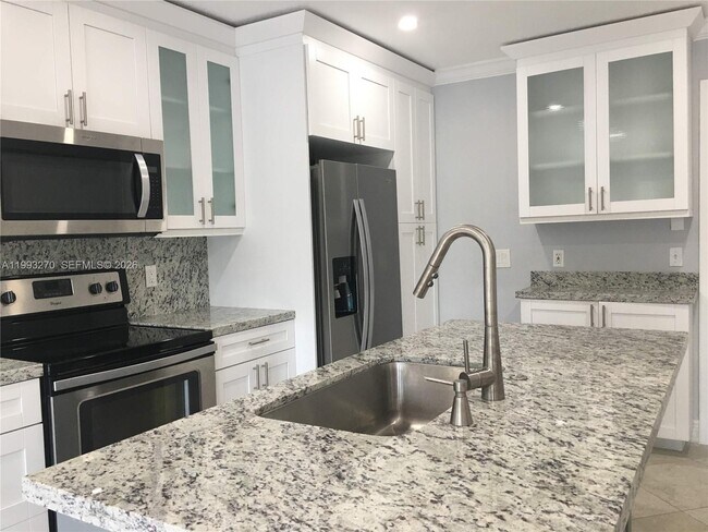 Building Photo - 16674 SW 5th Way