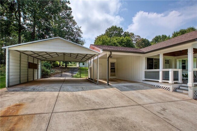 Building Photo - 4523 Doc Sams Rd