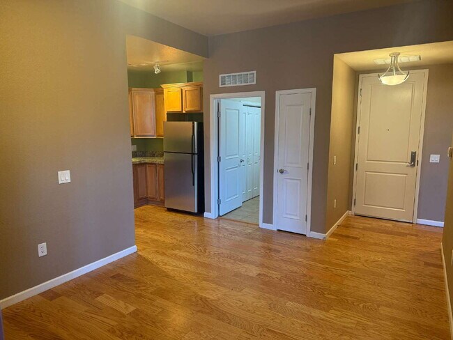 Building Photo - "2-Bed, 2-Bath Condo in The Vallagio – Your Perfect Retreat!"