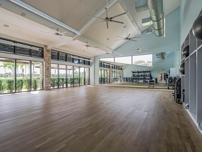 Building Photo - 13708 Whispering Lakes Ln