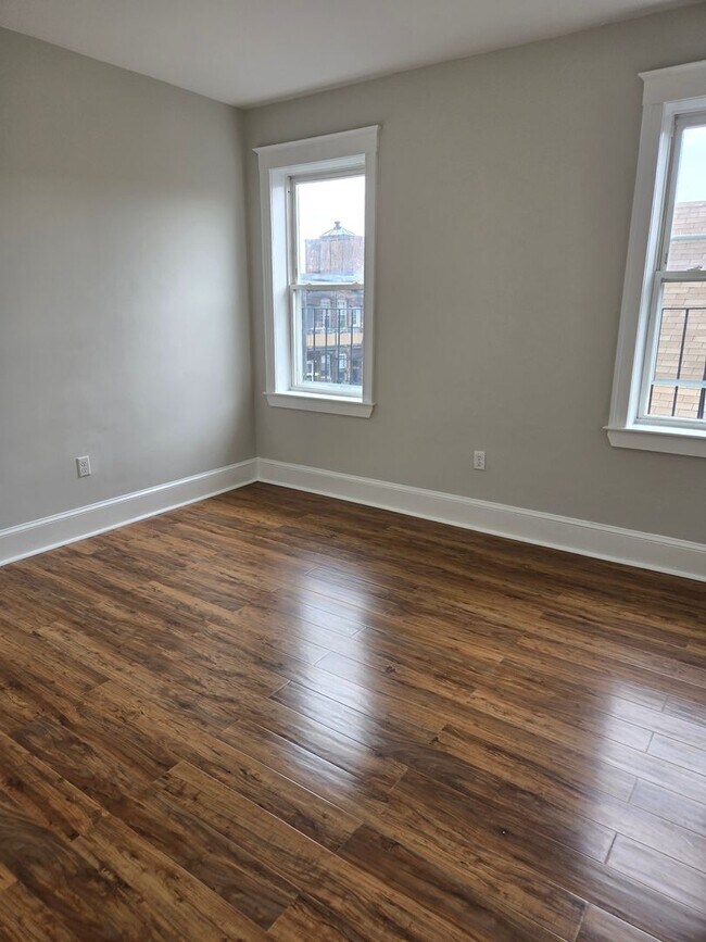 Building Photo - Allston 2 Bed – Heat & Hot Water Included – On Green Line – 9/1