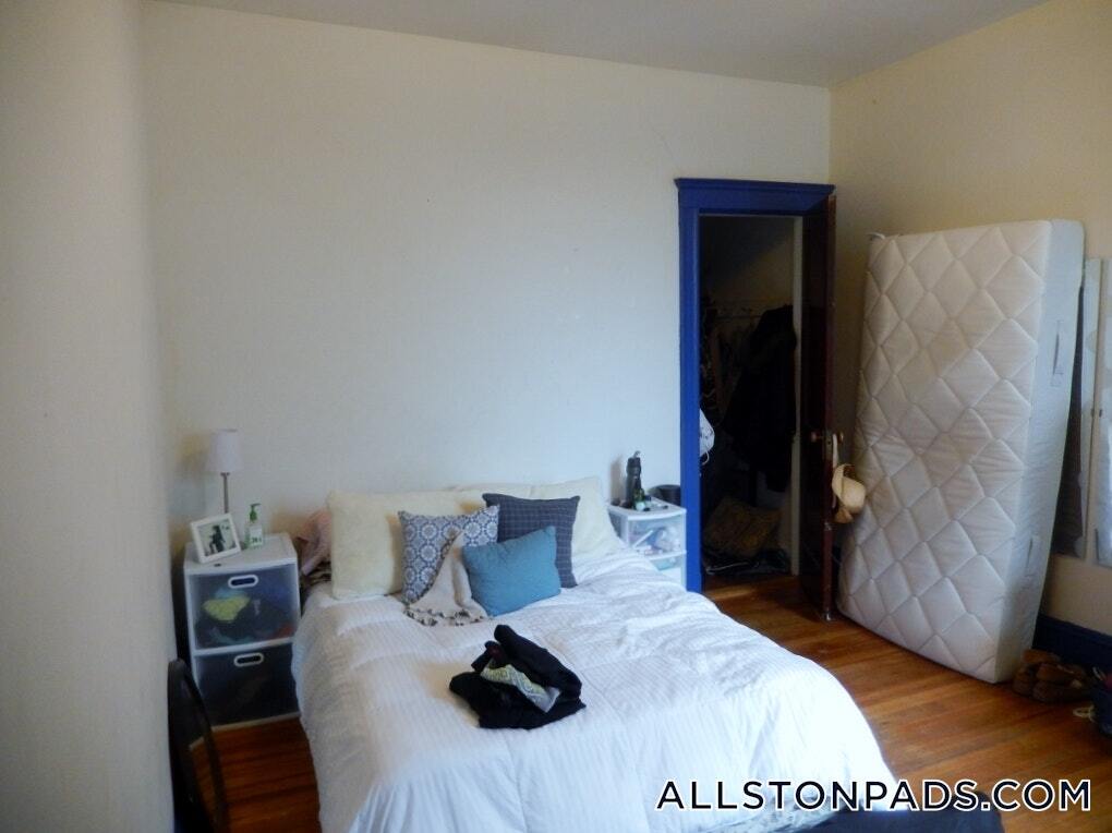 Building Photo - 21 Long Ave