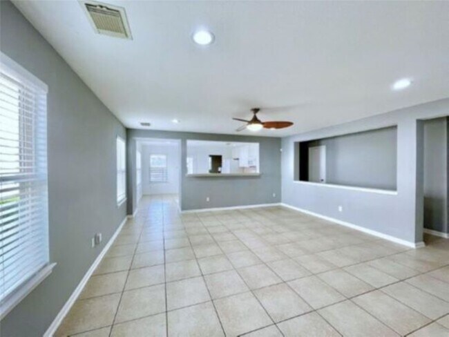 Building Photo - 14003 Prosperity Ridge Dr
