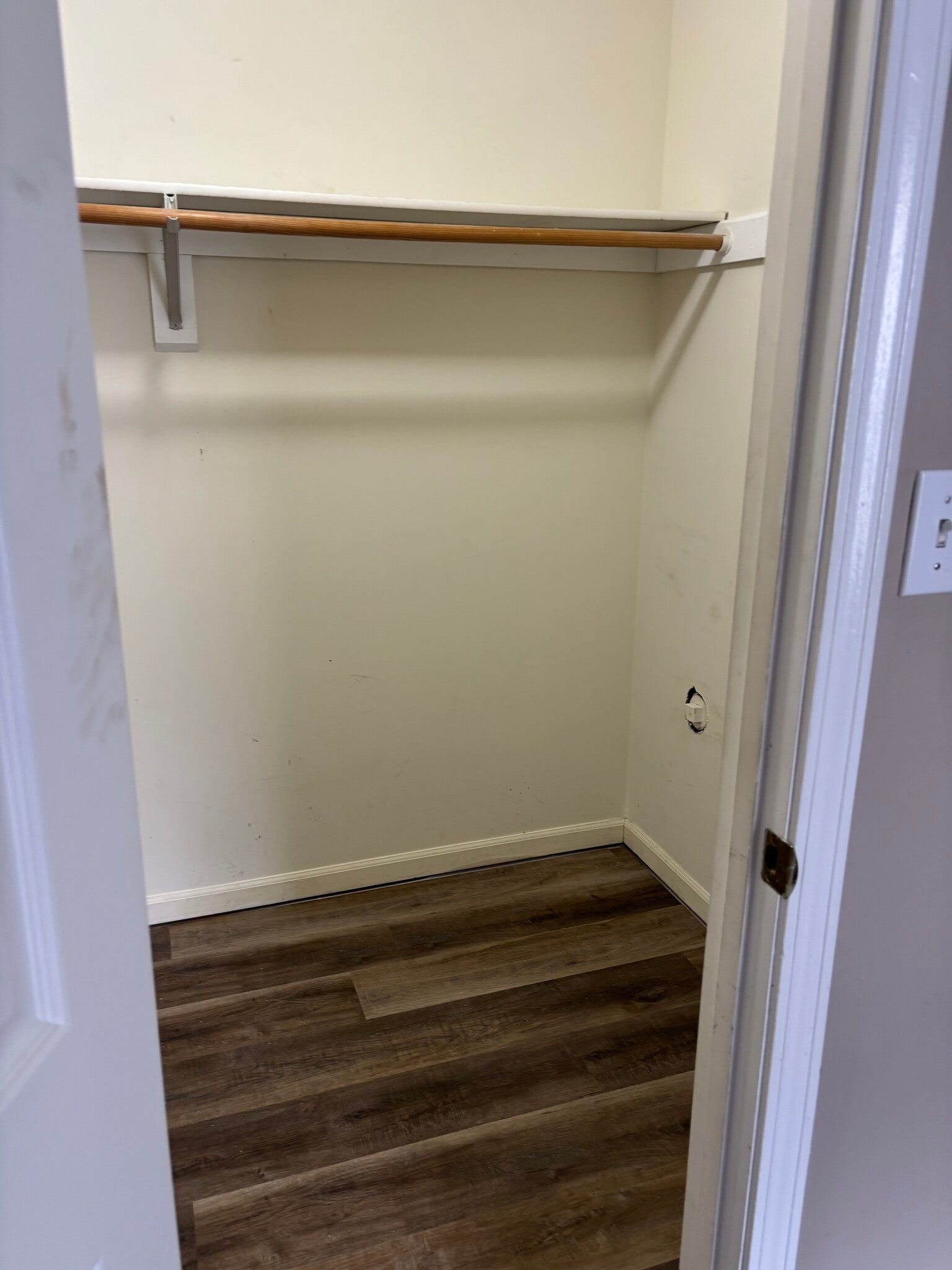 Building Photo - 5357 Ponderosa St.