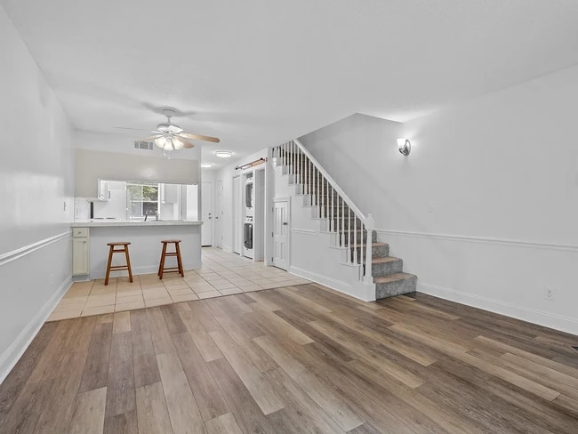 Building Photo - 1519 N Leverett Ave